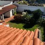 Villa Oceans House Carcavelos (Lisbon)