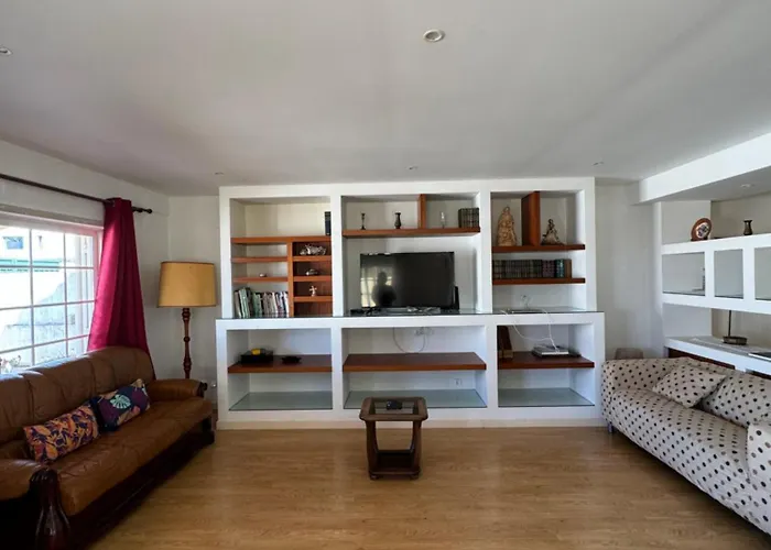Oceans House Willa Carcavelos (Lisbon)