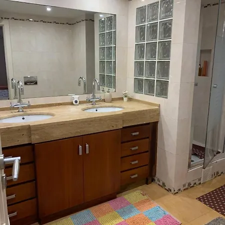 Oceans House Villa Carcavelos (Lisbon)