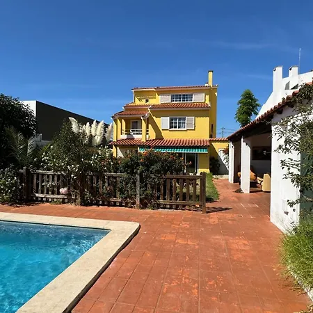 Oceans House * Carcavelos (Lisbon)