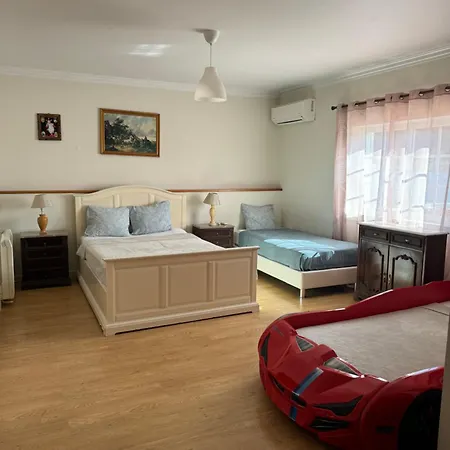 Oceans House Carcavelos (Lisbon)