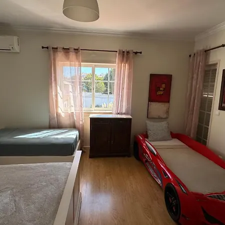 Oceans House Carcavelos (Lisbon)