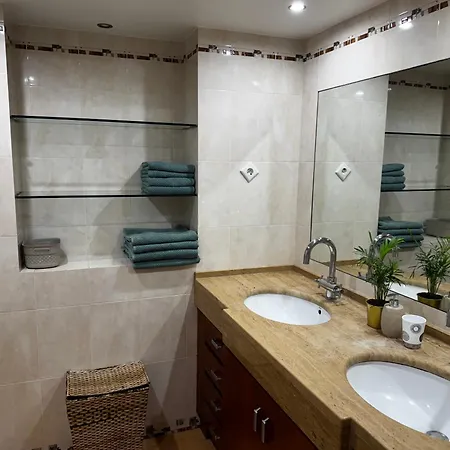 Oceans House Villa Carcavelos (Lisbon)