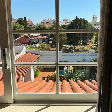 Oceans House Carcavelos (Lisbon)