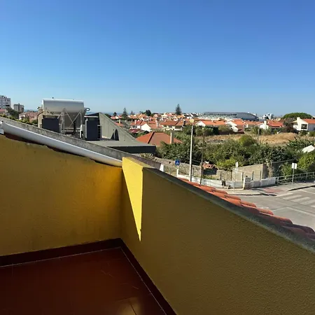 Oceans House * Carcavelos (Lisbon)